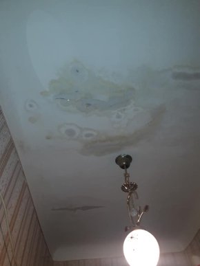 Стан однієї з багатоповерхівок Мукачева шокував містян – 03