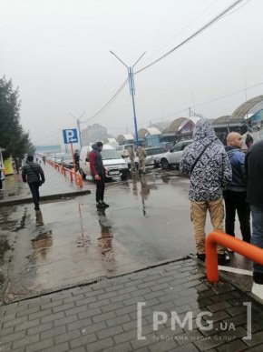 На ринку "ГІД" трапилась аварія – 02 На ринку "ГІД" трапилась аварія – 02