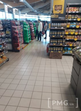 Як працює один із супермаркетів Мукачева після пом’якшення карантину – 05