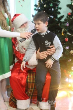 Жителі Мукачева подарували маленьким переселенцям із Донбасу свято – 21