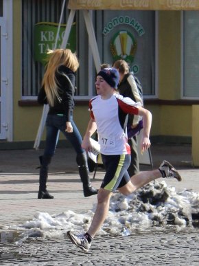 В центрі Мукачева бігали орієнтувальники (ФОТОРЕПОРТАЖ) – 12