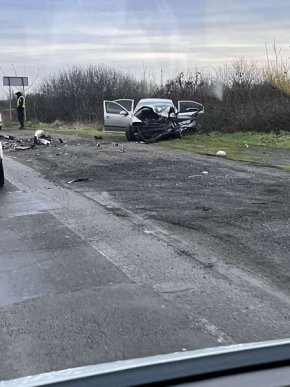 Поблизу села Зняцьово сталась аварія. Постраждало троє людей – 03