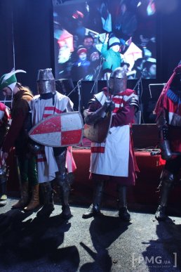 Яскраве святкування Дня святого Мартина у Мукачеві: парад ліхтариків, лицарські бої та вогняне шоу – 53 Яскраве святкування Дня святого Мартина у Мукачеві: парад ліхтариків, лицарські бої та вогняне шоу – 53