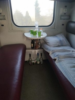 Побачене у потязі "Київ-Ужгород" обурило людей – 06