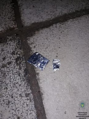 У Мукачеві патрульні навідалися у заклад національної лотереї. Знайшли чимало цікавого – 02