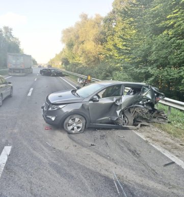 Закарпатець потрапив у жахливу аварію на трасі «Київ-Чоп» – 05