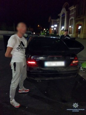 Резонансне затримання в Ужгороді: спіймали групу грабіжників-гастролерів – 07