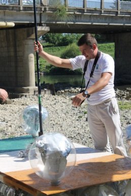 "Ужгородська регата - 2012": чудернацькі кораблі пливли Ужем (ФОТО) – 04