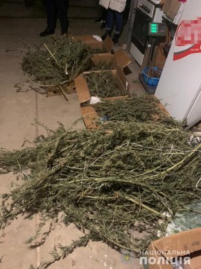 У селі на Мукачівщині проводили обшук – 02 У селі на Мукачівщині проводили обшук – 02