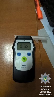 У Мукачеві затримали п’яного таксиста – 02