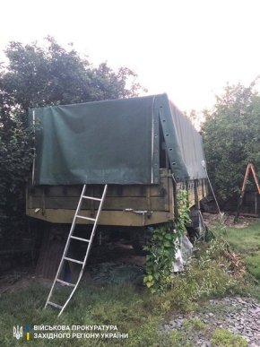 На Закарпатті планували перекидати контрабандні цигарки катапультою – 03 На Закарпатті планували перекидати контрабандні цигарки катапультою – 03