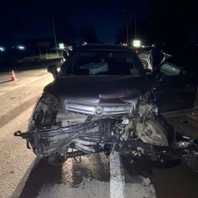 Поліція показала фото з місця аварії на Мукачівщині, в якій загинула жінка – 02 Поліція показала фото з місця аварії на Мукачівщині, в якій загинула жінка – 02