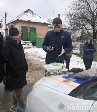 На Закарпатті поліцейські розпочали посилені патрулювання: перші результати – 01