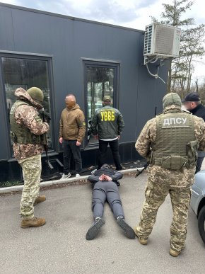 Резонансне викриття в Ужгороді: відомо, кого затримали – 02