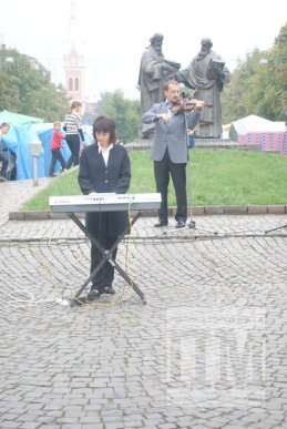 У Мукачеві відсвяткували День Батька (ФОТОРЕПОРТАЖ) – 01