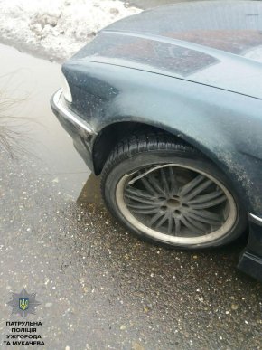 В Ужгороді водій на "BMW" влаштував патрульним ранкову погоню – 01