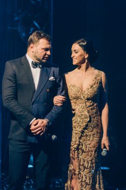 Мода заради життя: на Закарпатті відбувся ІІІ-й благодійний показ мод дизайнерки Роксолани Новак – 75