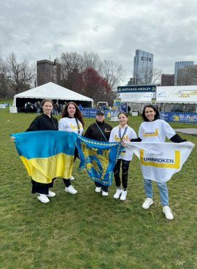 «Наша гордість»: 12-річна українка пробігла Бостонський марафон на протезах – 10