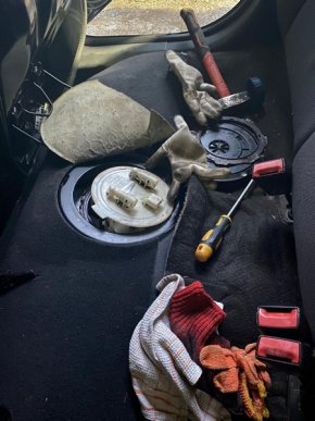 Через контрабандні цигарки в угорця вилучили автомобіль – 04