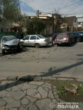 Сталася потрійна аварія: багато постраждалих – 02