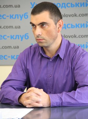 Власники авто з іноземною реєстрацією розповіли, як захищаються в судах – 03