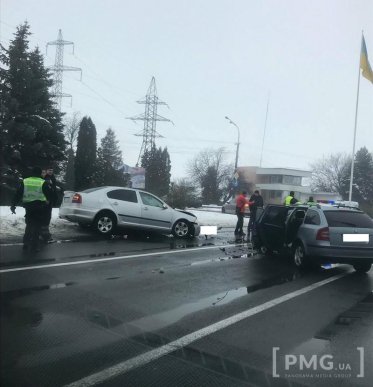 У Мукачеві сталась ДТП: зіткнулись дві "Шкоди" – 02