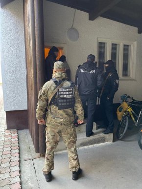 В області затримали чоловіка із документом "адміністрації президента Росії" – 01