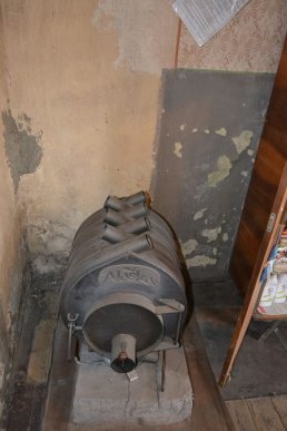 У селі Шом Берегівського району поштове відділення зв’язку перебуває у занедбаному стані – 06 У селі Шом Берегівського району поштове відділення зв’язку перебуває у занедбаному стані – 06