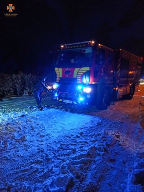 Рятувальники показали наслідки негоди, яка вирувала на Закарпатті – 03 Рятувальники показали наслідки негоди, яка вирувала на Закарпатті – 03