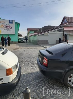 Суворий карантин: як зараз працює "Зелений базар" у Мукачеві – 06 Суворий карантин: як зараз працює "Зелений базар" у Мукачеві – 06