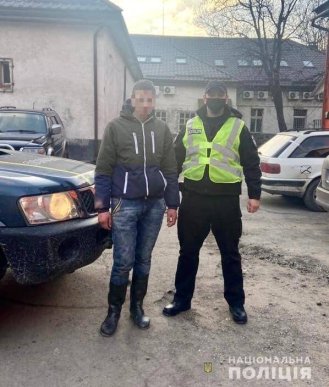 Хлопець розповів, як підпалив машину односельця – 01