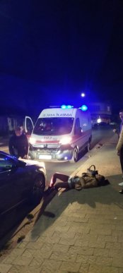 Ввечері автомобіль збив дівчину – 01