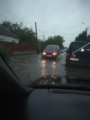 Вулиці Виноградова перетворилися на річки – 04 Вулиці Виноградова перетворилися на річки – 04