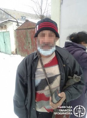 Закарпатець через ревнощі молотком забив до смерті чоловіка – 04