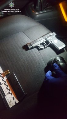 Переляканий таксист рано-вранці звернувся у поліцію – 02