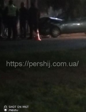 Вночі у Мукачеві зіткнулися авто – 02