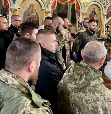 На Закарпатті поховали 25-річного хлопця, який загинув на війні – 04