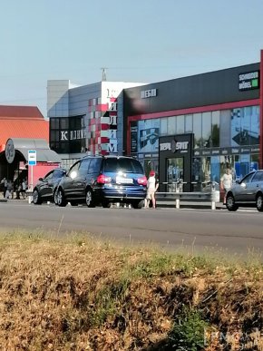 Поблизу ринку "ГІД" сталась аварія – 03