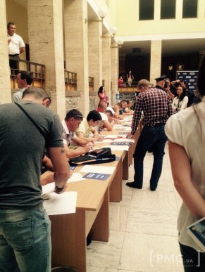 Прийом документів у патрульну поліцію стартував з великого ажіотажу – 01