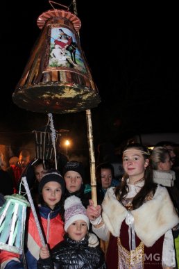 Яскраве святкування Дня святого Мартина у Мукачеві: парад ліхтариків, лицарські бої та вогняне шоу – 60 Яскраве святкування Дня святого Мартина у Мукачеві: парад ліхтариків, лицарські бої та вогняне шоу – 60