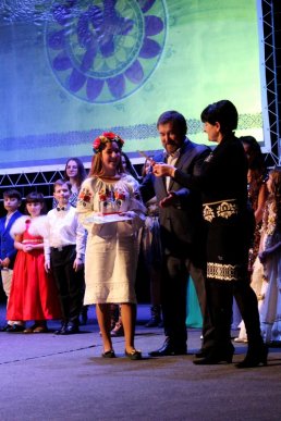В Ужгороді урочисто завершився фестиваль "Яскрава країна" – 07 В Ужгороді урочисто завершився фестиваль "Яскрава країна" – 07