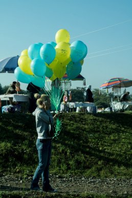 Набережна Мукачева, перед монастирем, нагадує торгову алею (ФОТО) – 05