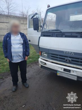 Аварія у Мукачеві: водія-втікача знайшли завдяки відеокамерам – 01 Аварія у Мукачеві: водія-втікача знайшли завдяки відеокамерам – 01