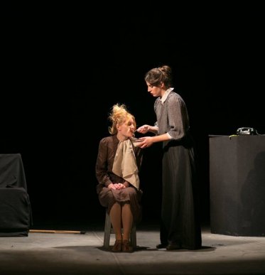 Незвичайною постановкою у Мукачеві завершився театральний фестиваль – 02 Незвичайною постановкою у Мукачеві завершився театральний фестиваль – 02