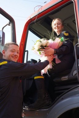 Незвичну весільну церемонію провели в Ужгороді – 08