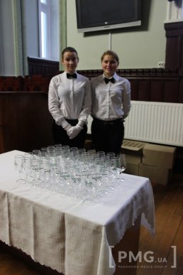 Стартувала дегустація зразків вин претендентів на участь у фестивалі "Червене вино – 2015" – 02