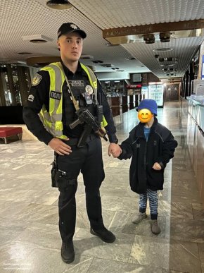 Вночі посеред вулиці в Ужгороді помітили 6-річну дитину – 01