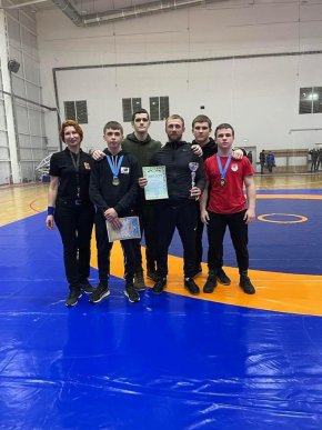 Мукачівці стали призерами Чемпіонату України з греко-римської боротьби – 01