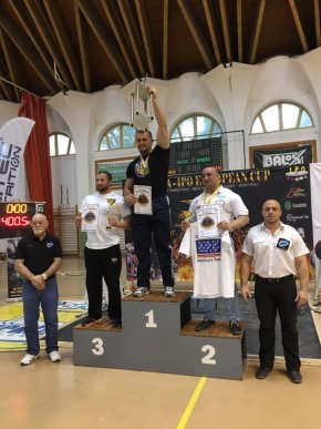 Закарпатці вибороли нагороди чемпіонату Європи з пауерліфтингу в Угорщині – 02