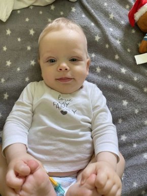 Восьмимісячному хлопчику з Мукачева потрібна допомога у боротьбі важкою недугою – 02